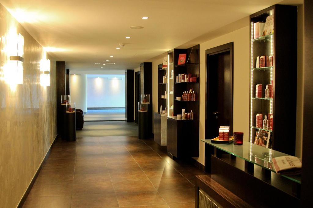 Le Daya Hotel & Spa - Boutique Hotel Рокбрюн-сюр-Аржан Екстер'єр фото